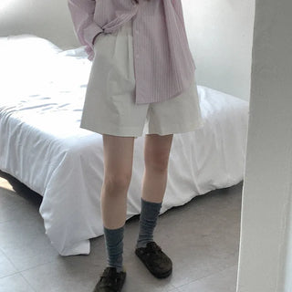 Pleated half chino pants