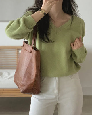 (8 colors) High-gauge V-neck raglan knit