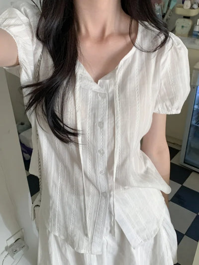 Ribbon puff short-sleeved blouse