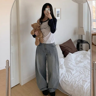 Pleated wide-leg denim pants