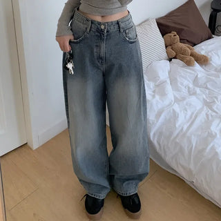 Pleated wide-leg denim pants