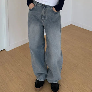 Pleated wide-leg denim pants