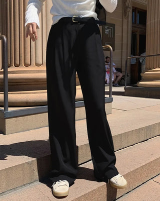 Leg-lengthening pintuck wide slacks