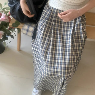 Pleated checkered long skirt