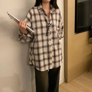 Long-sleeved oversized vintage shirt