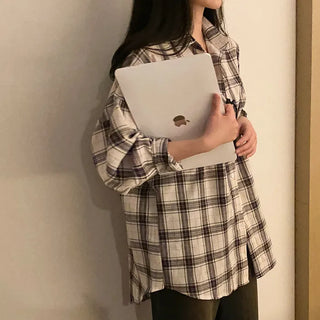 Long-sleeved oversized vintage shirt