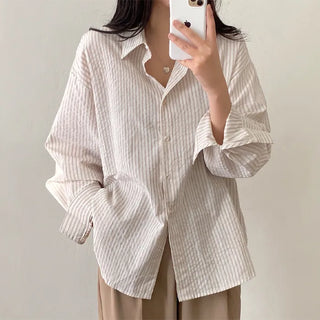 Long-sleeved striped oversized shirt