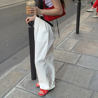 Semi-wide pleated chino pants