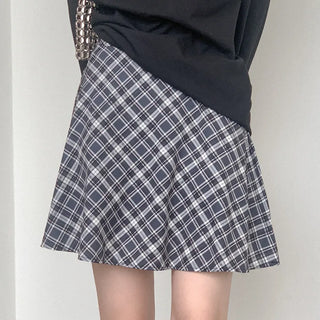 Checkered mini skirt