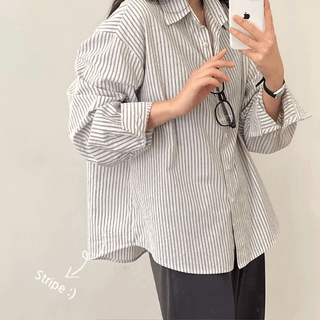 Long-sleeved striped oversized shirt