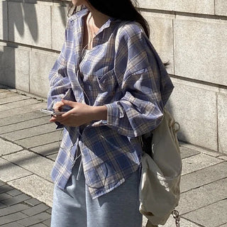 Long-sleeved oversized vintage shirt