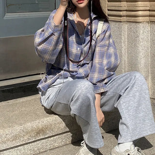 Long-sleeved oversized vintage shirt