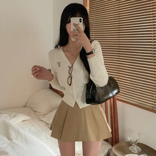 V-neck layered heart stitch knit cardigan