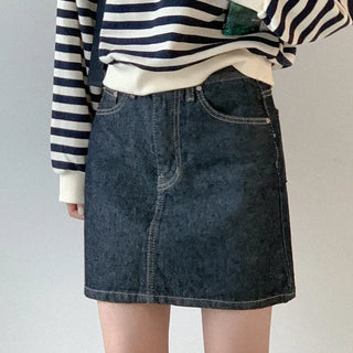 Low denim mini skirt