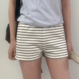 Ribbed striped shorts