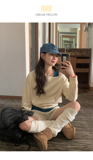 One-shoulder oversized sweatshirt