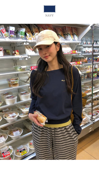 One-shoulder oversized sweatshirt