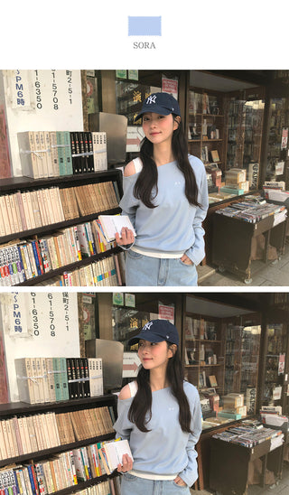 One-shoulder oversized sweatshirt
