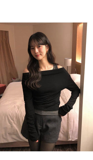 (2 colors) Off-shoulder layered T-shirt