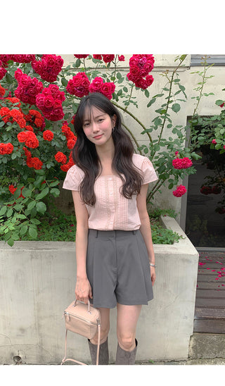 [2 colors] Banded sheer lace ribbon hooded loose-fit short-sleeve blouse