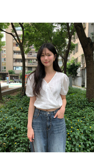 (2 colors) Cropped blouse