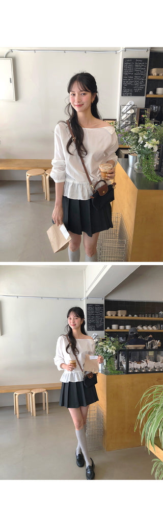 Pleated skirt