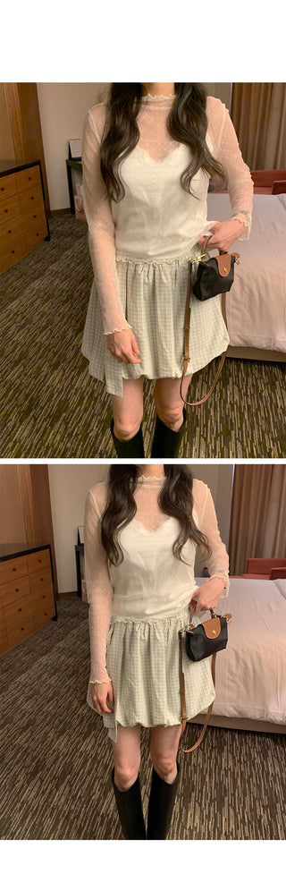 Balloon check pattern skirt