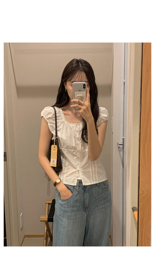 Waistline detail blouse