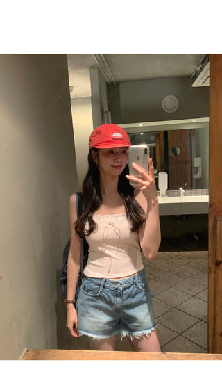 Wandering denim shorts