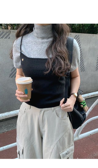 Multi-panel cargo pants