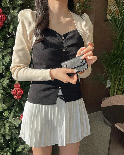 Two-button wallet