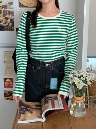 Weekly Stripe Border Pattern T-Shirt