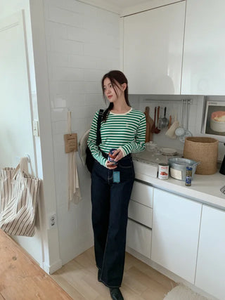 Weekly Stripe Border Pattern T-Shirt