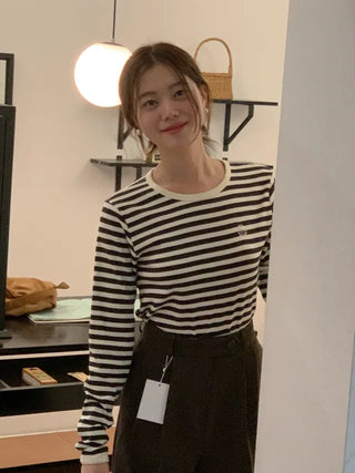 Weekly Stripe Border Pattern T-Shirt