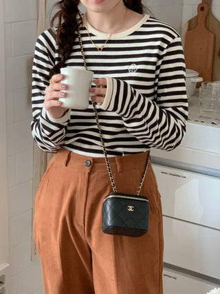 Weekly Stripe Border Pattern T-Shirt