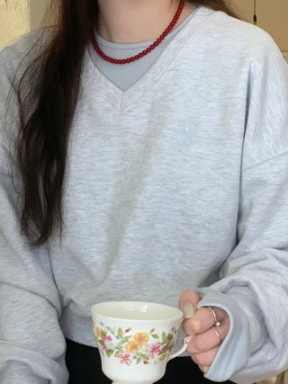 Cropped V-neck loose-fit sweatshirt (4c)