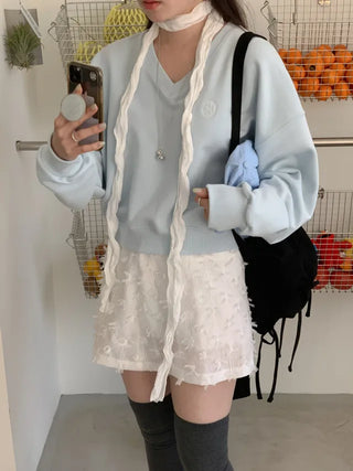 Cropped V-neck loose-fit sweatshirt (4c)