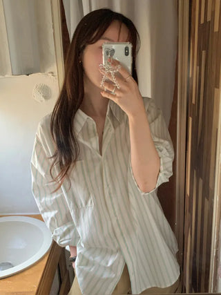 Loose-fit cotton striped shirt (2c)