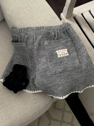 Elastic stitch ribbed shorts