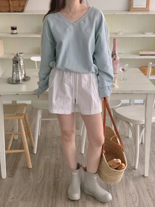 Loose-fitting stitched ribbon V-neck sweatshirt (4c)