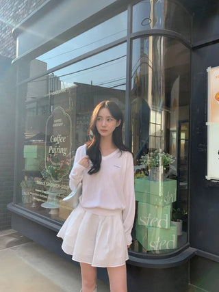Loose-fitting long-sleeved knit