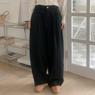 Wide balloon black denim pants