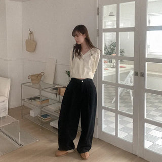 Wide balloon black denim pants