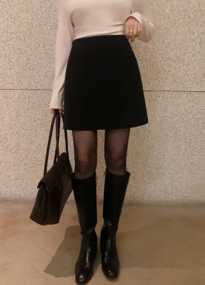 Basic Warmer Mini Skirt