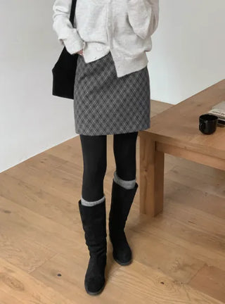 Basic checkered mini skirt