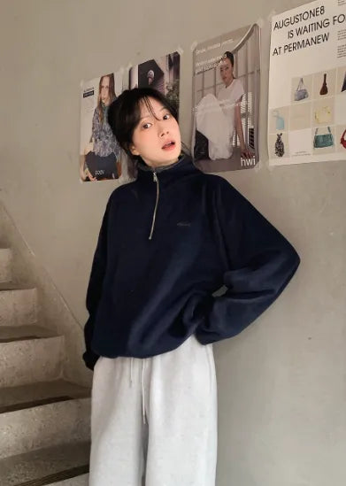 Embroidered two-tone fleece half-zip jacket