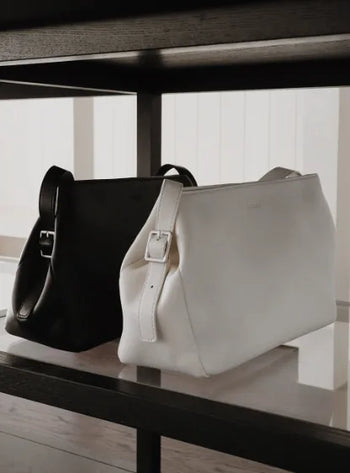#LENTO. Classic Triangle Bag