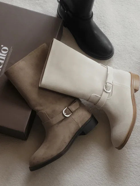 #LENTO. Belted Vintage Boots