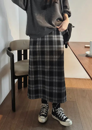 Black wool check long skirt