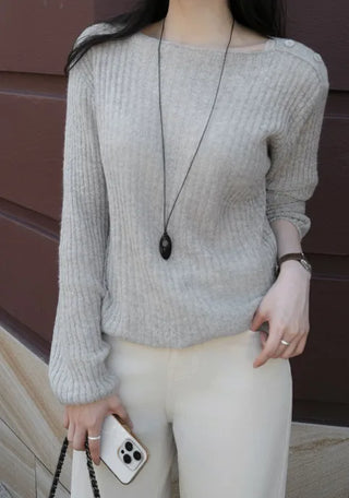Button-point ribbed knit